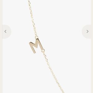 18K MEJURI SIDEWAYS LETTER NECKLACE | M